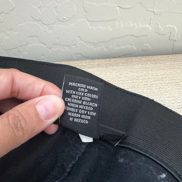 Lane Bryant Black Cargo Shorts Rolled Hem 18 - Picture 2 of 9